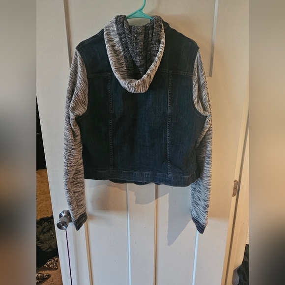 Jean and Knit Fabric Jacket - Picture 3 of 6